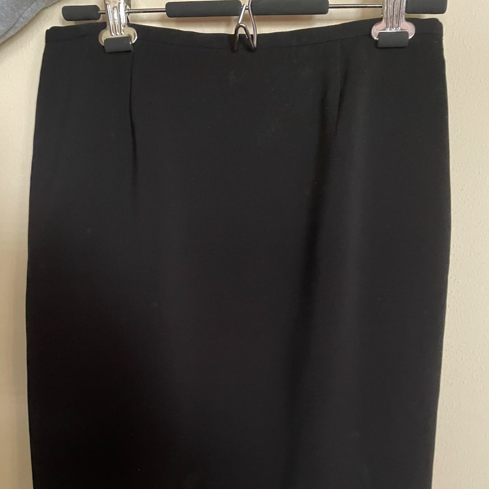 Caslon Petite Black Midi / Mini Silk Fully Lined Skirt